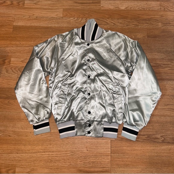 Vintage Win Wear Silver Grey Black Nylon Bomber Jacket Size Mens Small - Picture 2 of 8